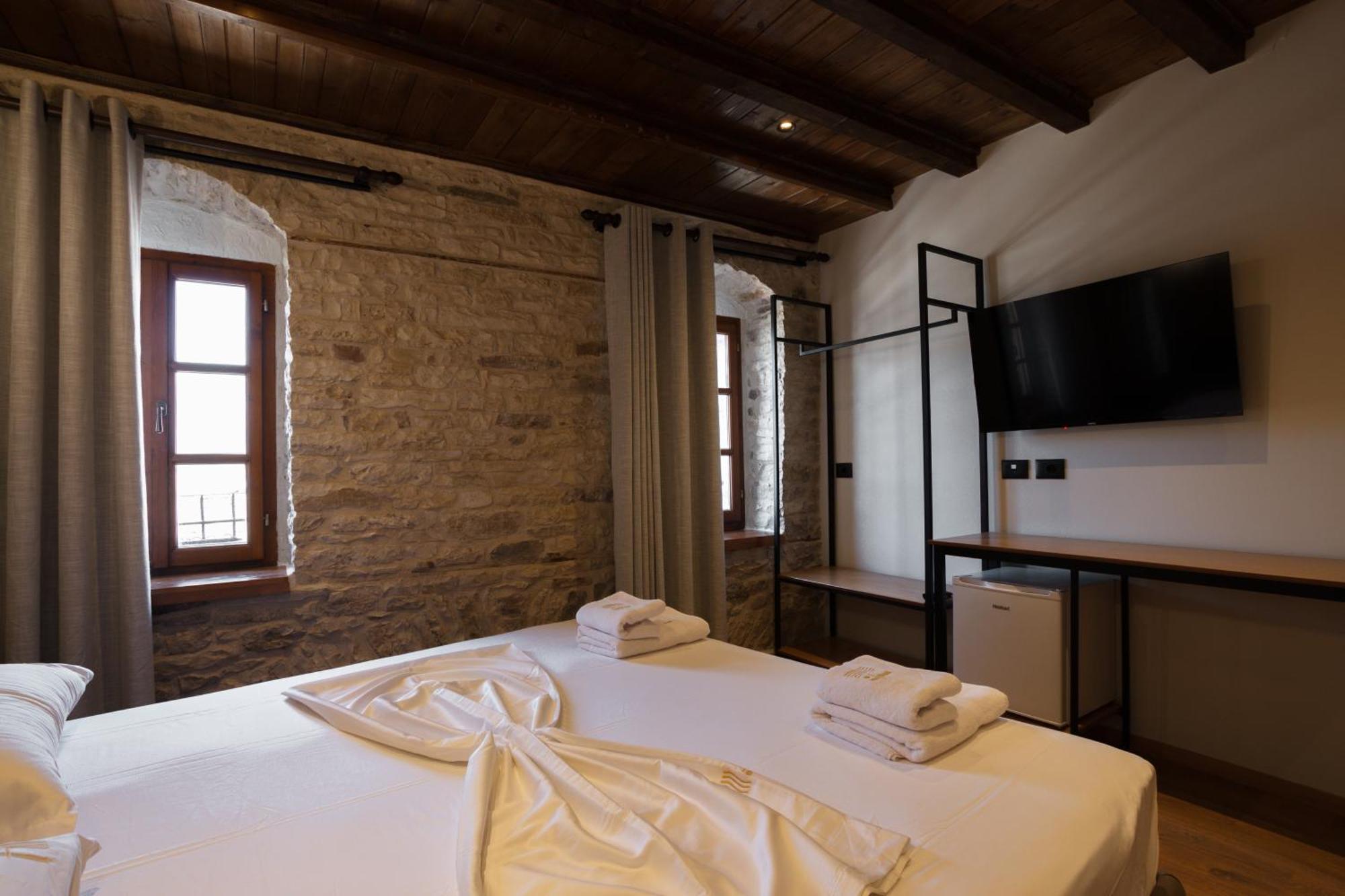 Furra Hotel Gjirokaster Exterior photo