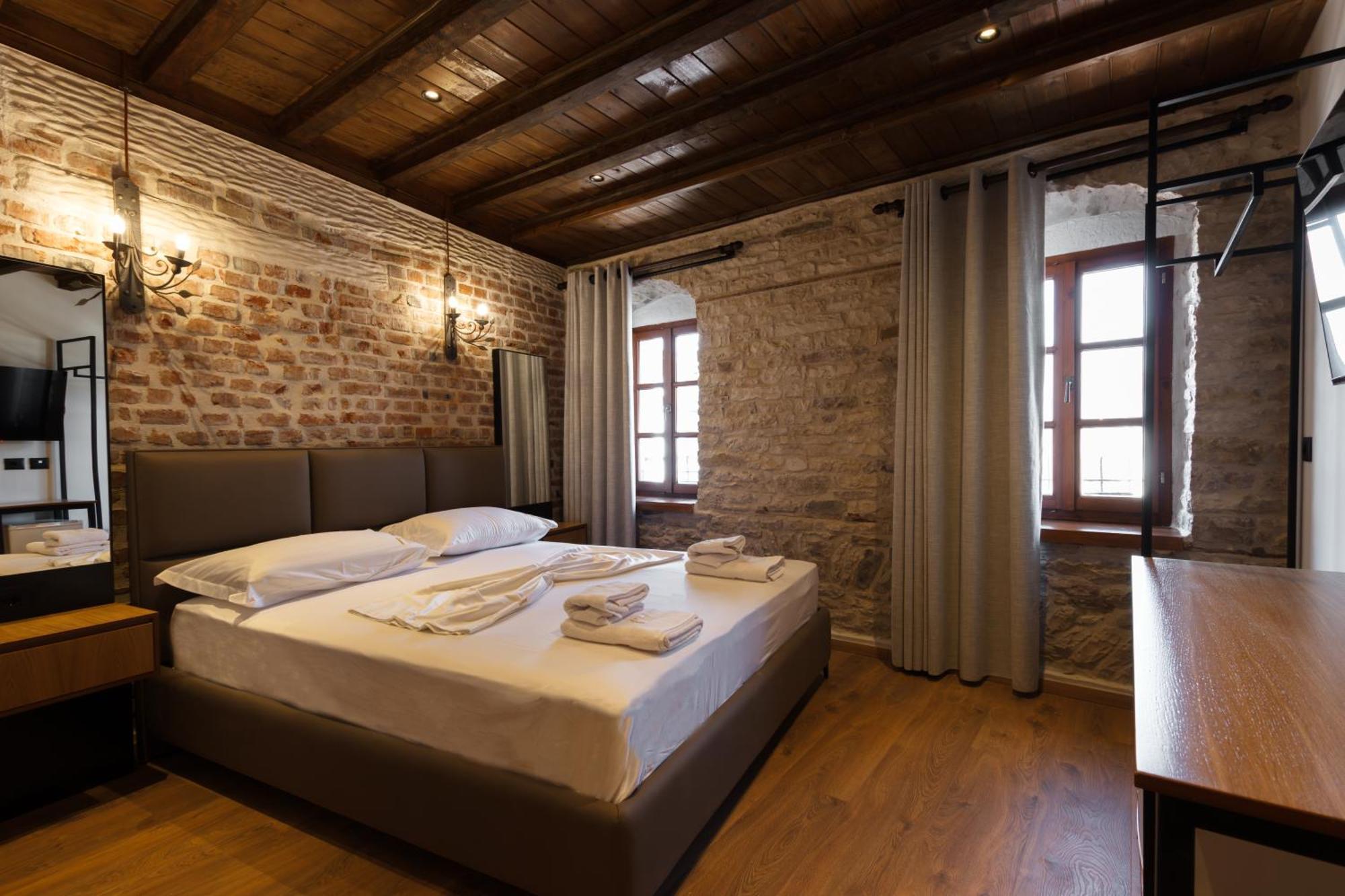 Furra Hotel Gjirokaster Exterior photo