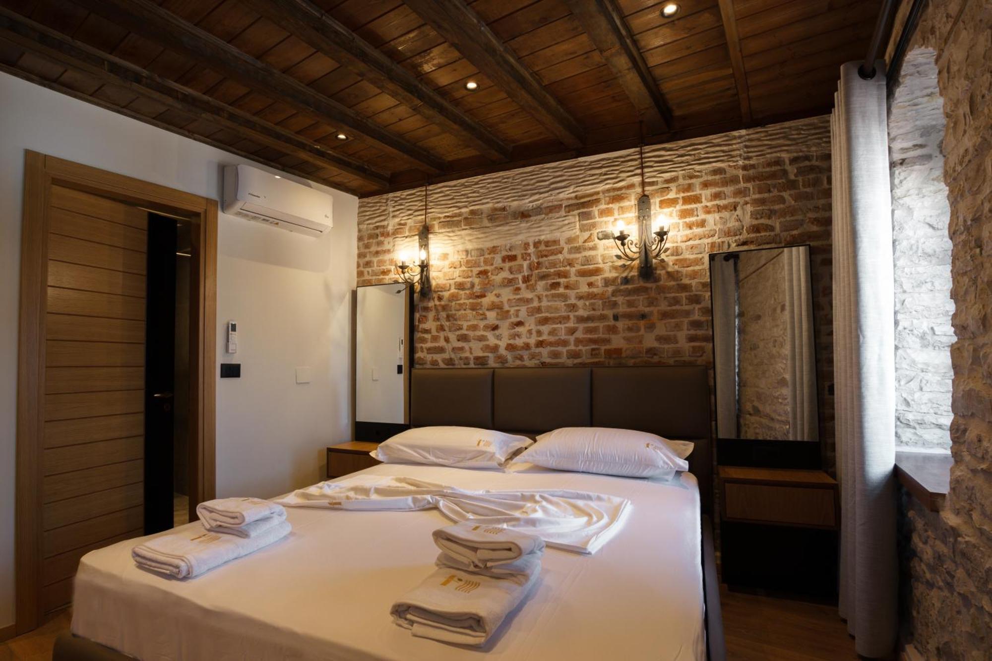 Furra Hotel Gjirokaster Exterior photo