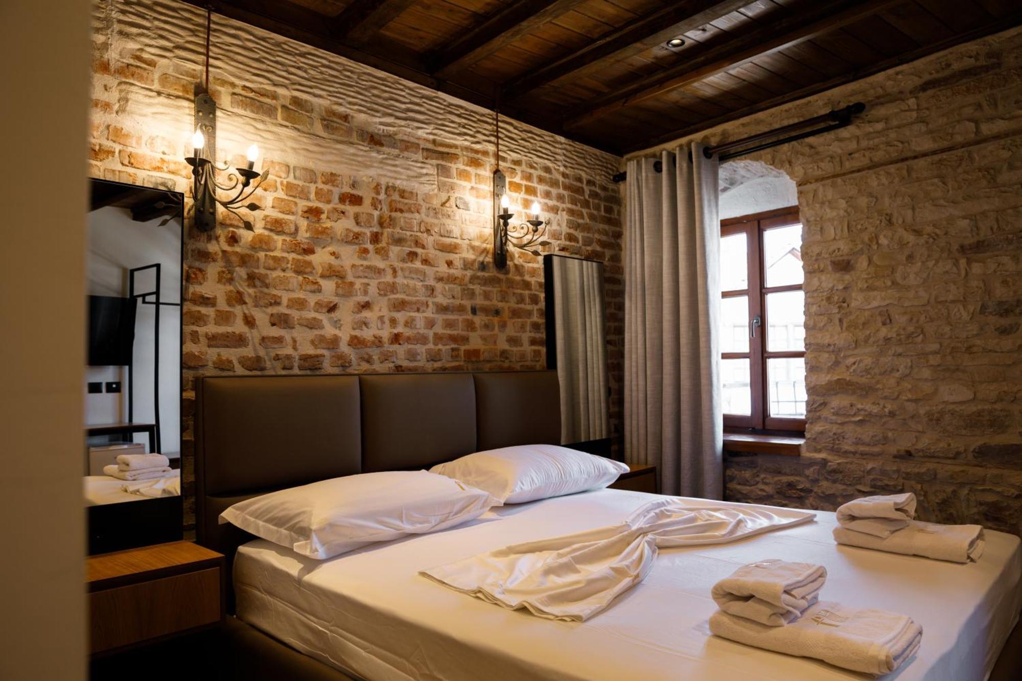 Furra Hotel Gjirokaster Exterior photo